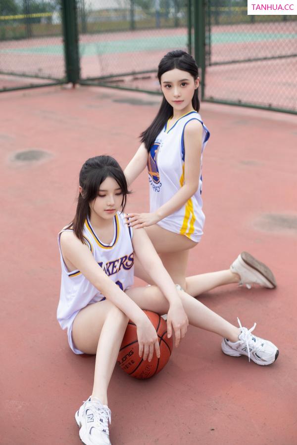   [XiuRen]高清写真图 2024.06.21 No.8744 豆瓣酱 模特合集第52张图片